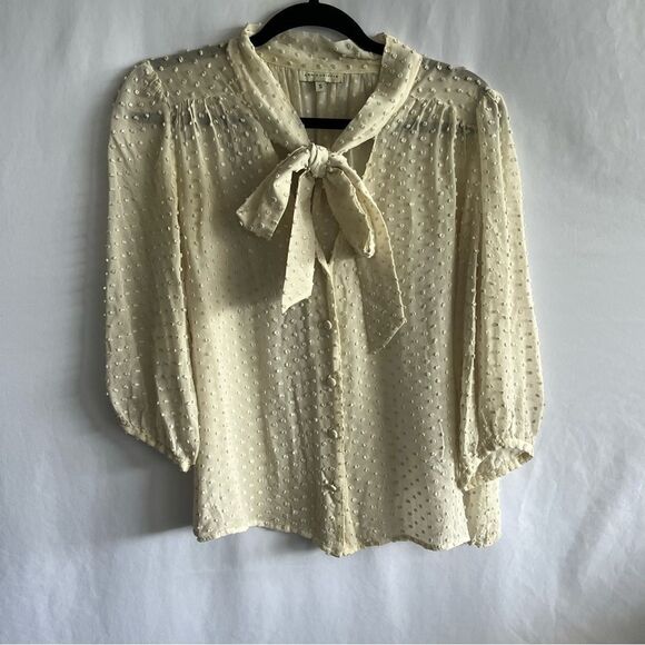 Women's Annie Griffin Cream Swiss Dot Tie Front Blouse - Picture 2 of 7